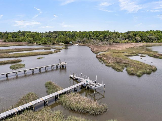 4702 Blockhouse Lane, Hollywood, SC 29449