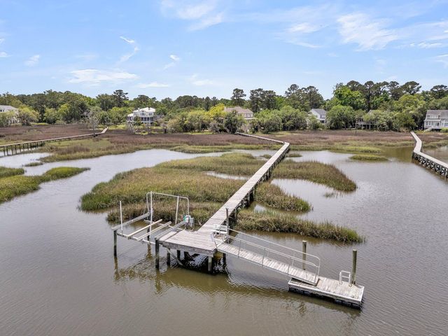 4702 Blockhouse Lane, Hollywood, SC 29449