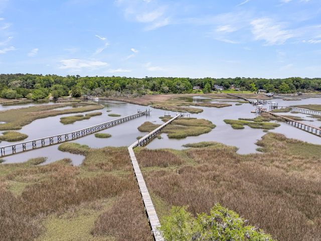 4702 Blockhouse Lane, Hollywood, SC 29449