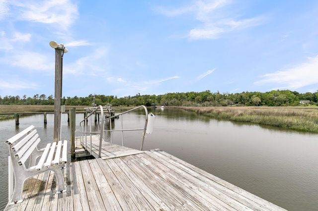 4702 Blockhouse Lane, Hollywood, SC 29449