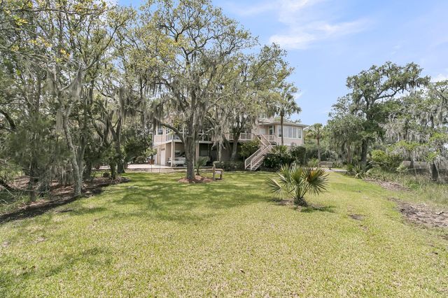 4702 Blockhouse Lane, Hollywood, SC 29449