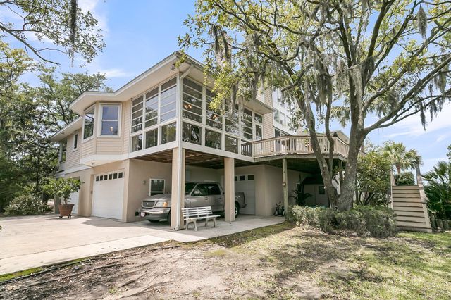 4702 Blockhouse Lane, Hollywood, SC 29449