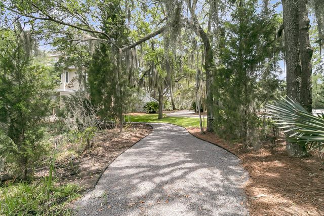 4702 Blockhouse Lane, Hollywood, SC 29449