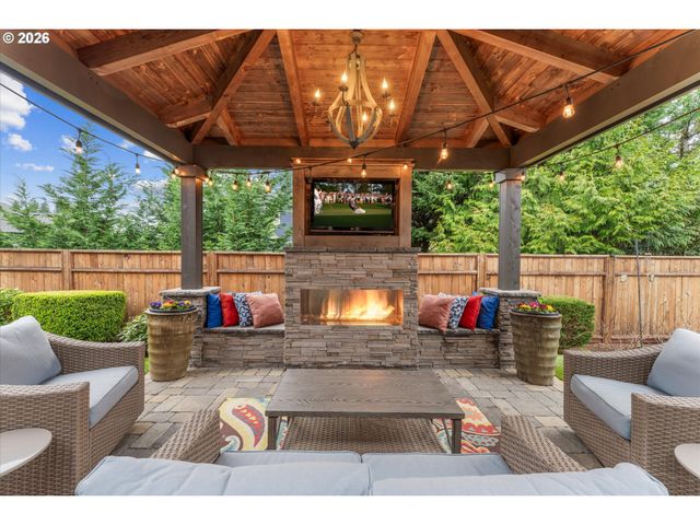 11655 Se WATERLEAF Dr, Happy Valley, OR 97086