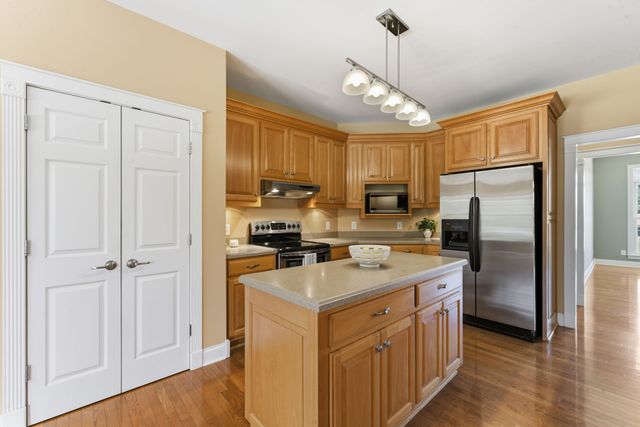 180 Gilliam Ln, Tullahoma, TN 37388