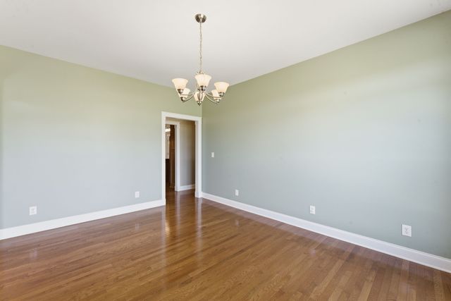 180 Gilliam Ln, Tullahoma, TN 37388