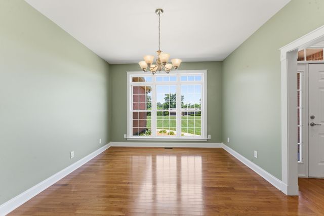 180 Gilliam Ln, Tullahoma, TN 37388