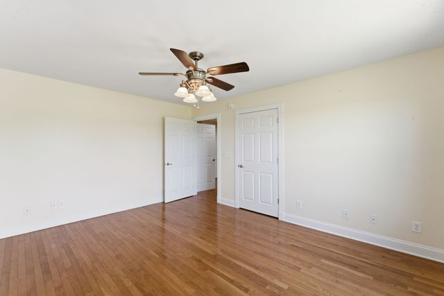 180 Gilliam Ln, Tullahoma, TN 37388
