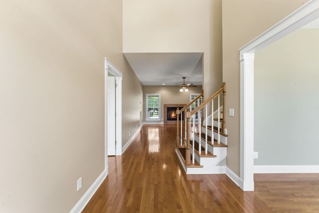 180 Gilliam Ln, Tullahoma, TN 37388