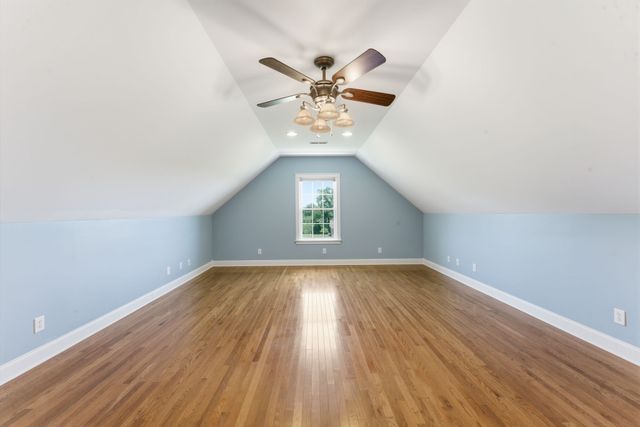 180 Gilliam Ln, Tullahoma, TN 37388
