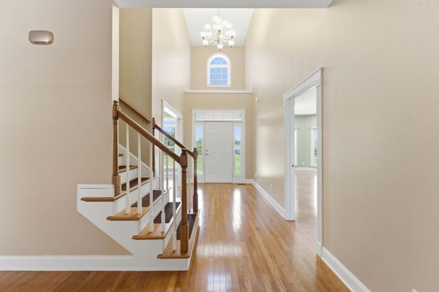 180 Gilliam Ln, Tullahoma, TN 37388