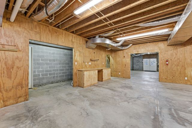 180 Gilliam Ln, Tullahoma, TN 37388