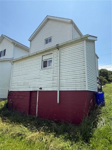 112 W Balph Ave, New Castle, PA 16102