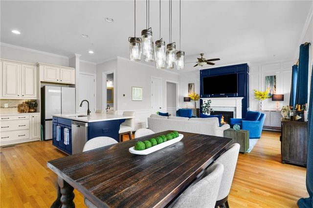 910 Acadiana Drive, Sandy Springs, GA 30328