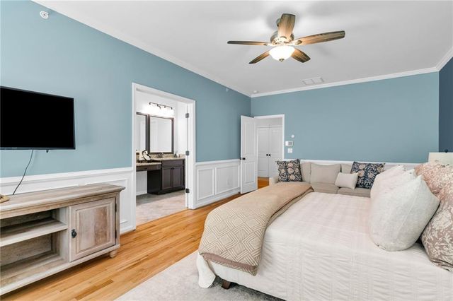 910 Acadiana Drive, Sandy Springs, GA 30328