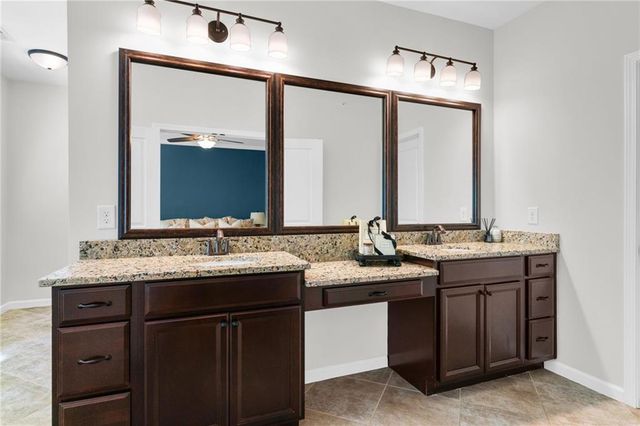910 Acadiana Drive, Sandy Springs, GA 30328