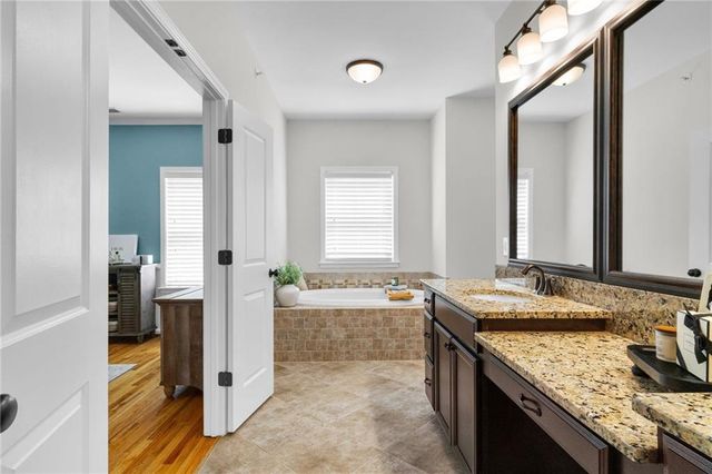 910 Acadiana Drive, Sandy Springs, GA 30328