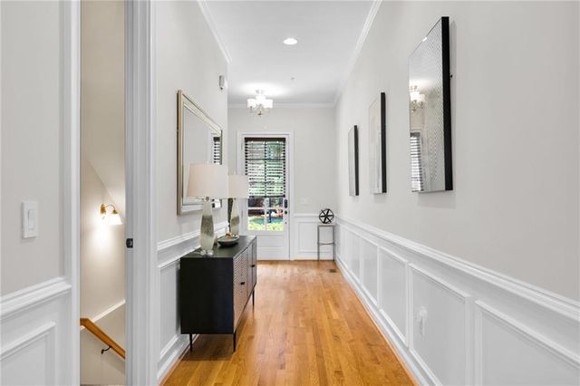 910 Acadiana Drive, Sandy Springs, GA 30328