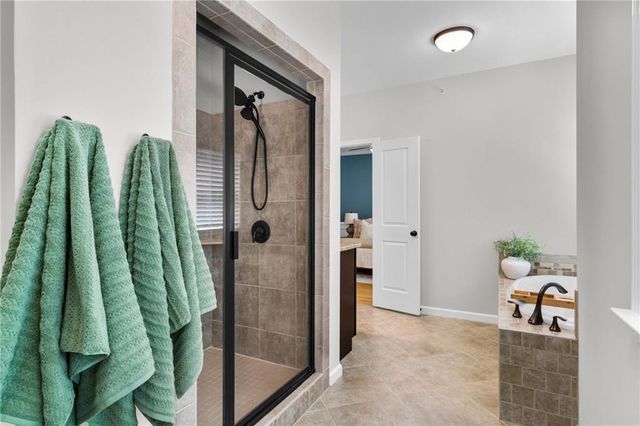 910 Acadiana Drive, Sandy Springs, GA 30328