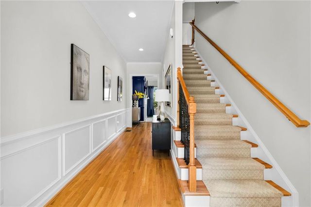 910 Acadiana Drive, Sandy Springs, GA 30328