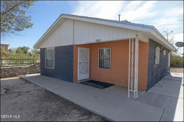 9228 Delicias Court, El Paso, TX 79907