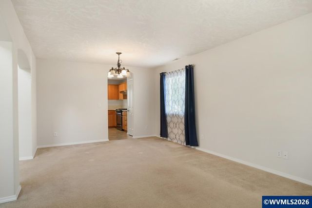4161 Geranium Av NE, Salem, OR 97305