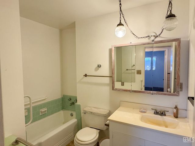 3117 Agate Street, Bakersfield, CA 93304