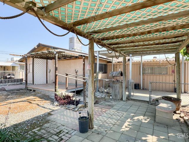 3117 Agate Street, Bakersfield, CA 93304
