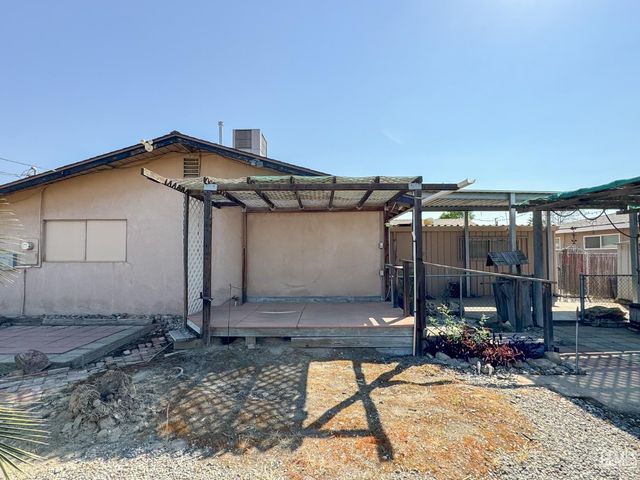 3117 Agate Street, Bakersfield, CA 93304