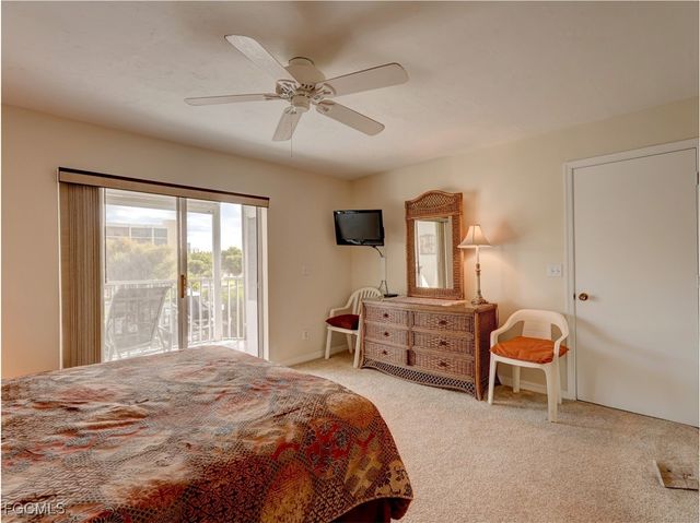 4511 Bay Beach LN 211, Fort Myers Beach, FL 33931