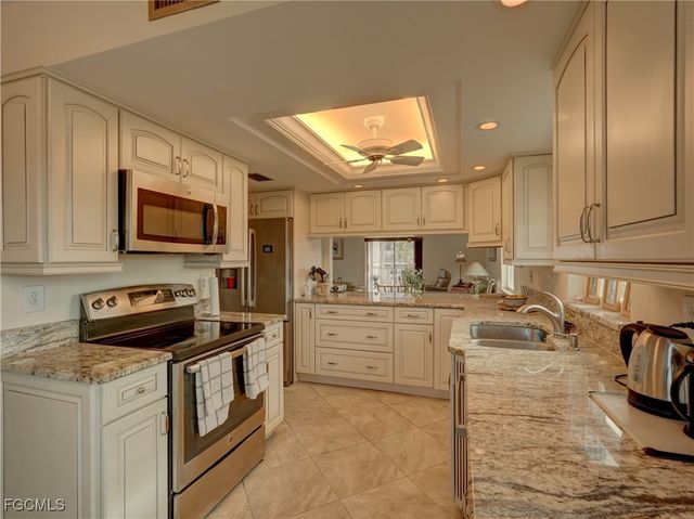 4511 Bay Beach LN 211, Fort Myers Beach, FL 33931