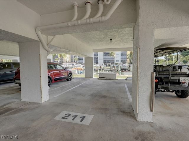 4511 Bay Beach LN 211, Fort Myers Beach, FL 33931