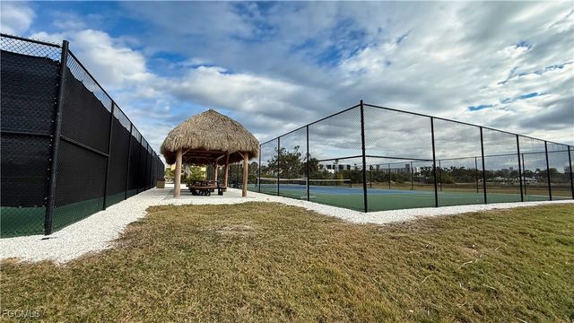 4511 Bay Beach LN 211, Fort Myers Beach, FL 33931