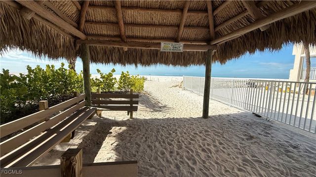 4511 Bay Beach LN 211, Fort Myers Beach, FL 33931