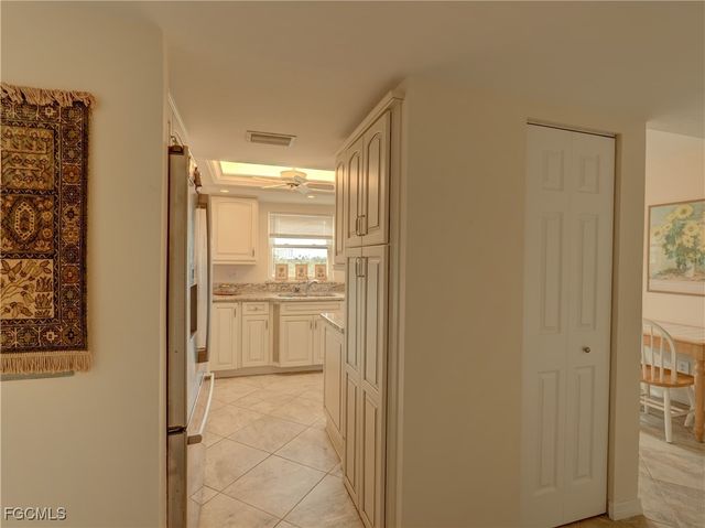 4511 Bay Beach LN 211, Fort Myers Beach, FL 33931