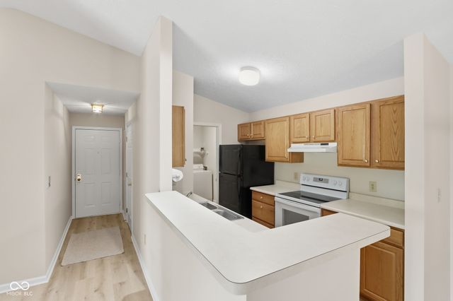 11635 Lenox Lane 206, Carmel, IN 46032