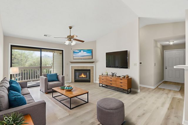 11635 Lenox Lane 206, Carmel, IN 46032