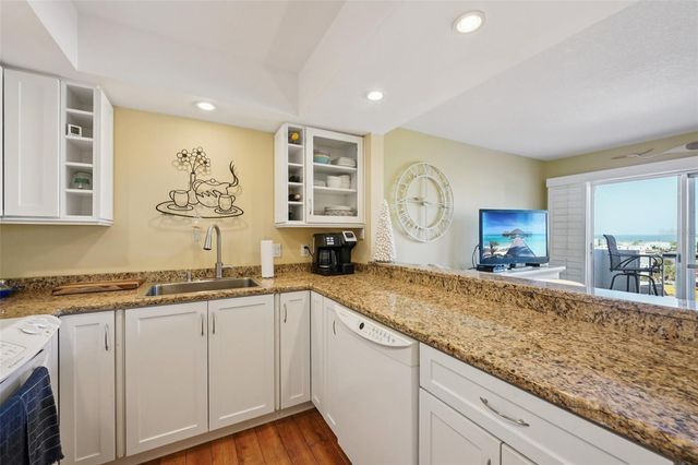 285 107TH AVENUE 708, Treasure Island, FL 33706