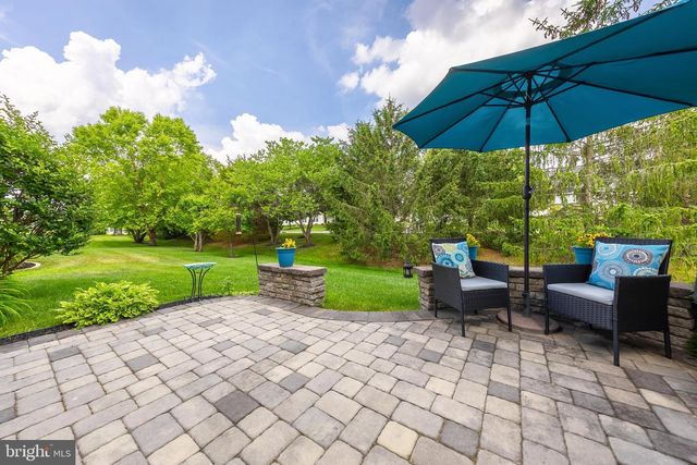 27 EMBASSY DR, Woolwich Twp, NJ 08085