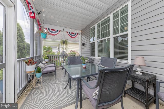 27 EMBASSY DR, Woolwich Twp, NJ 08085