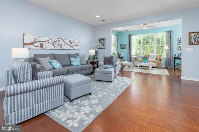 27 EMBASSY DR, Woolwich Twp, NJ 08085