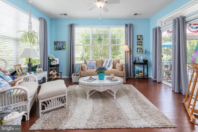27 EMBASSY DR, Woolwich Twp, NJ 08085