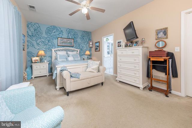 27 EMBASSY DR, Woolwich Twp, NJ 08085
