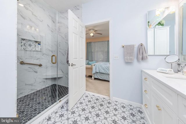 27 EMBASSY DR, Woolwich Twp, NJ 08085