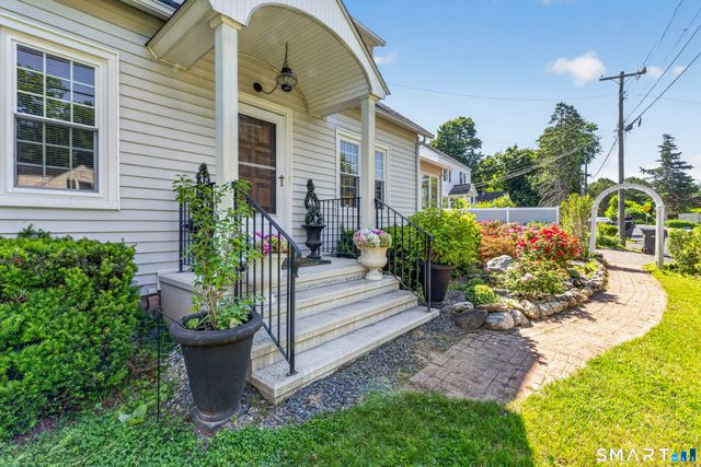 39 Clearview Avenue, Danbury, CT 06811