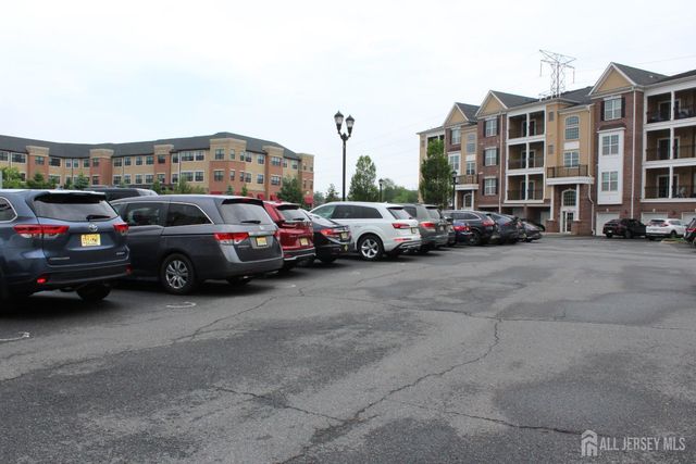 611 Doral Court, Piscataway, NJ 08854