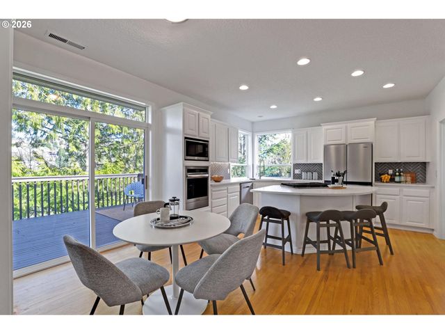 9719 Nw FLEISCHNER St, Portland, OR 97229