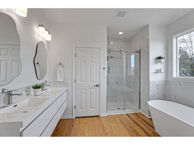 9719 Nw FLEISCHNER St, Portland, OR 97229