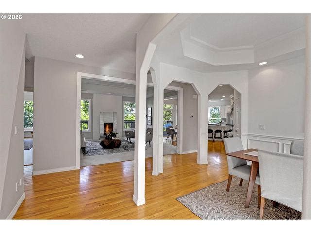 9719 Nw FLEISCHNER St, Portland, OR 97229