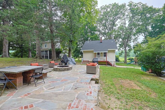 36 Evergreen Avenue, Poughkeepsie, NY 12601